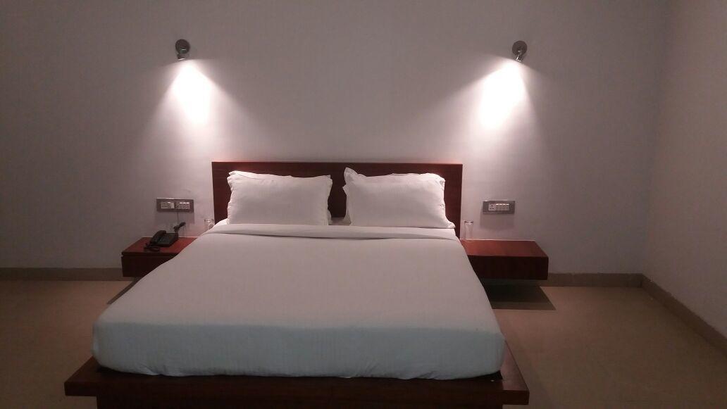 Hotel Tania Searock Daman Dış mekan fotoğraf